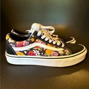 Vans Old Skool Black and Pink Floral Sneakers (Size 6.5 Women/5 Men)
